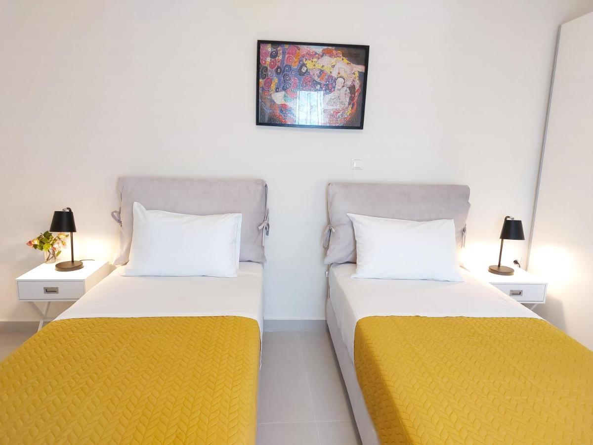 Kontis Apts Apartment Pelekas Ngoại thất bức ảnh